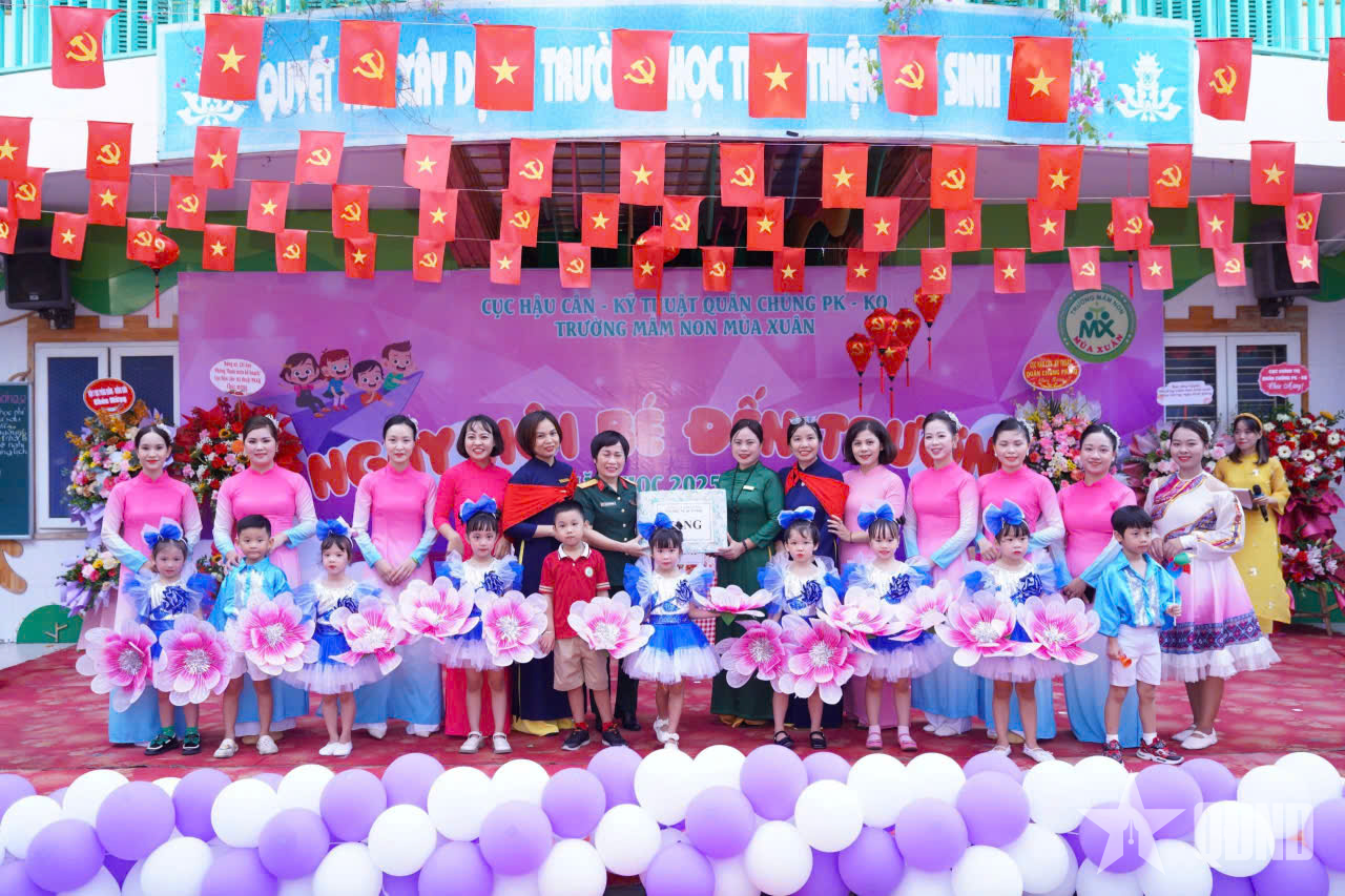 Ứng dụng công nghệ nâng cao chất lượng chăm sóc trẻ tại các trường mầm non trong Quân đội 